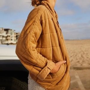 NWOT Camel Brown Quilted Jacket, Small